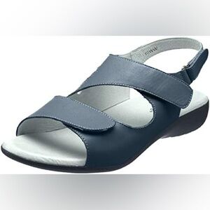 David Tate leather navy lilly peep toe sandals new 10.5 M